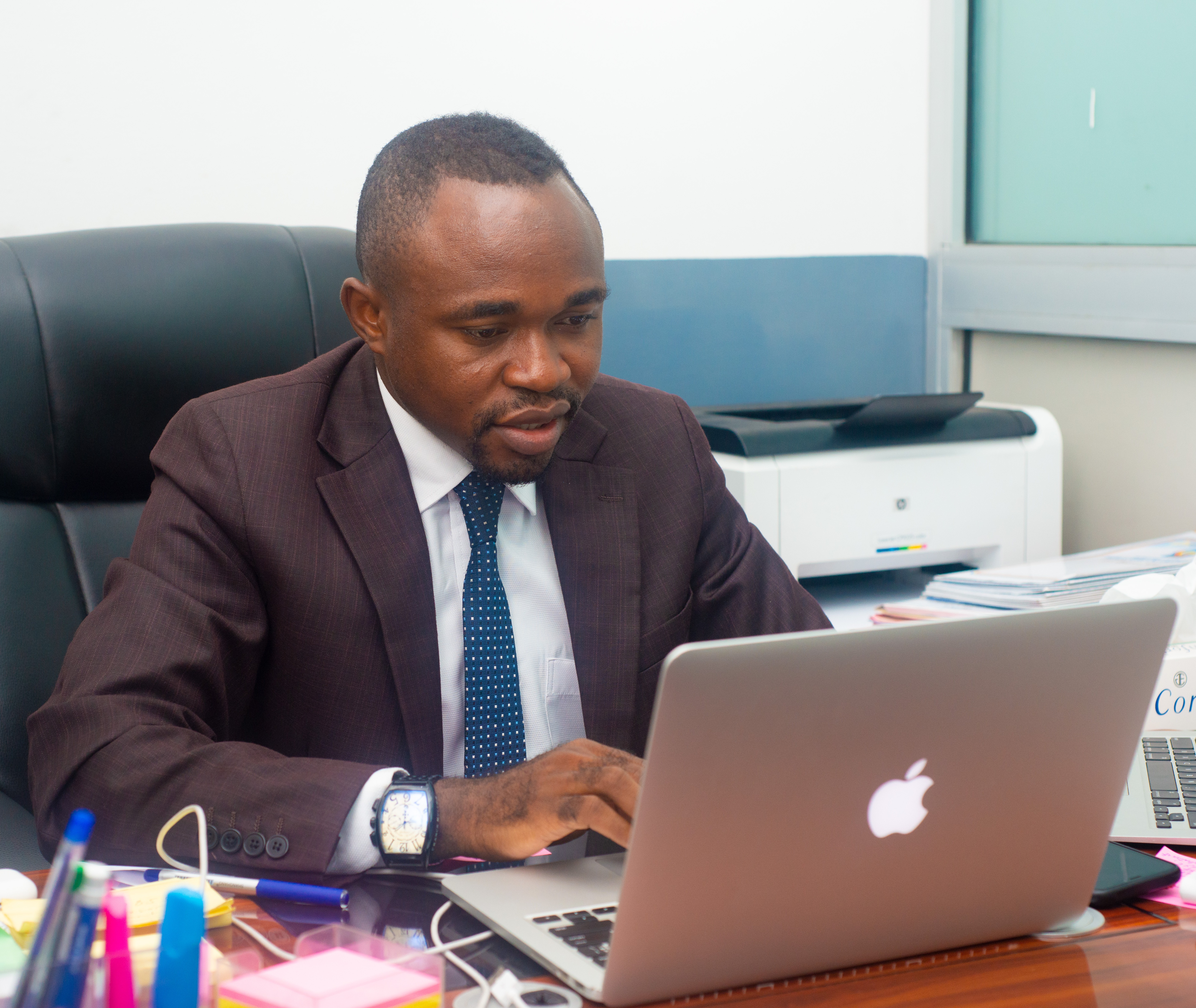 Photo de Victor OLENGA